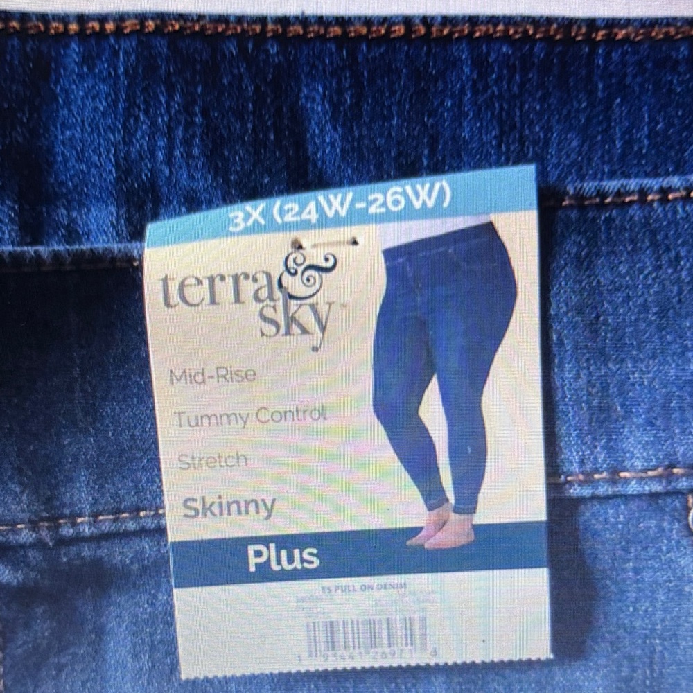 Jeans skinny womens new size 3X (24W-26W) Terra & Sky medium wash